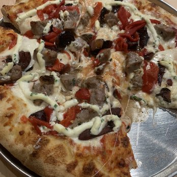 The Dog and Bear - Sausage Pizza - Pizza Near Me - Tahoma, California