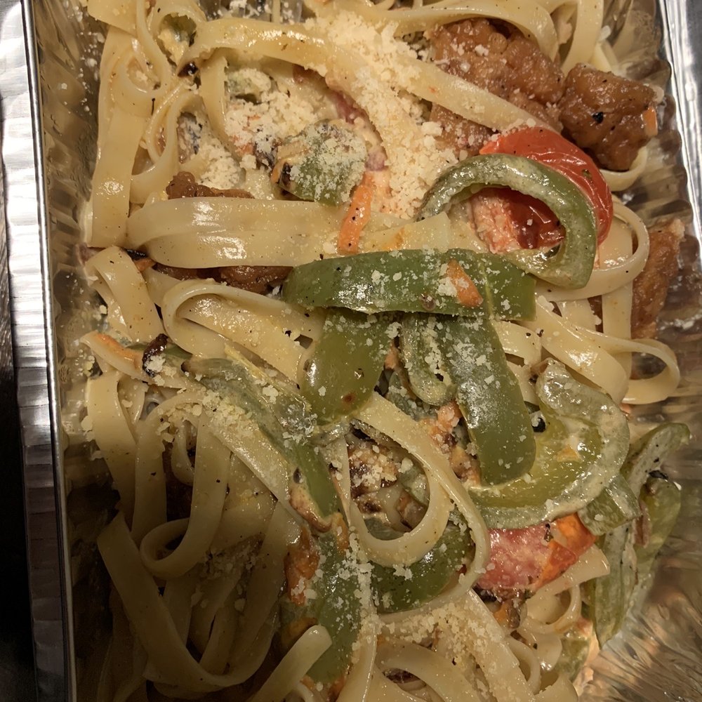 Triano's Pizza - Fettuccine primavera - Pizza Near Me - Chicago, Illinois Triano's Pizza - Fettuccine primavera - Pizza Near Me - Chicago, Illinois