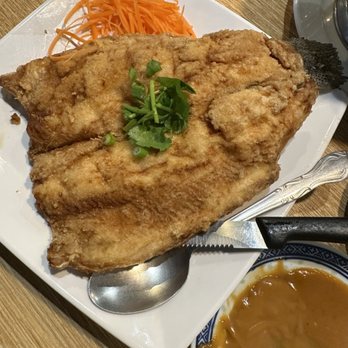 Charm Siam Restaurant - Crispy Trout - Noodles Near Me - Long Beach, California