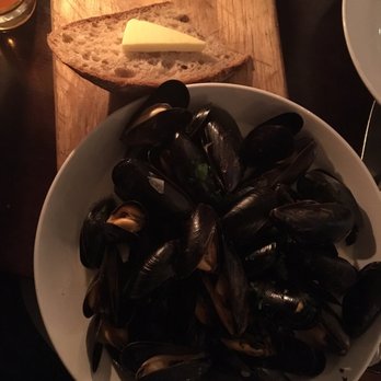 The Garricks Head - Traditional mussels - Pubs Near Me - Bath, BAS The Garricks Head - Traditional mussels - Pubs Near Me - Bath, BAS