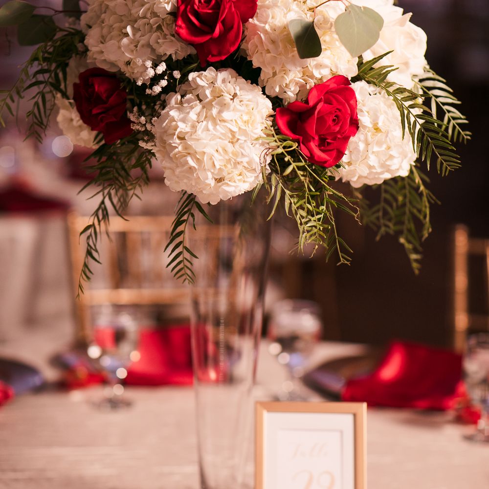 BeDazzle My Events - Beautiful floral arrangement they created - Wedding Planning Near Me - Pomona, California BeDazzle My Events - Beautiful floral arrangement they created - Wedding Planning Near Me - Pomona, California