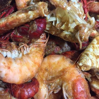 Cravin Crawfish - We added shrimps and crabs at home but the crawfish are frozen. It's not fresh like advertised. - Cajun/Creole Near Me - Tacoma, Washington