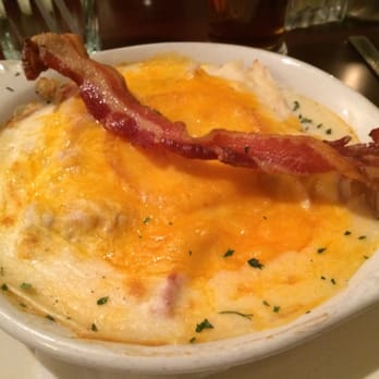 The Old Talbott Tavern - The Hot Brown - Bars Near Me - Bardstown, Kentucky