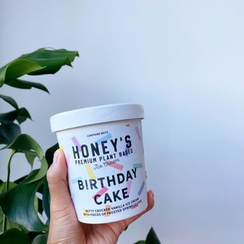 Honey’s - a hand holding a cup of cake - Ice Cream & Frozen Yogurt Near Me - Toronto, Ontario Honey’s - a hand holding a cup of cake - Ice Cream & Frozen Yogurt Near Me - Toronto, Ontario