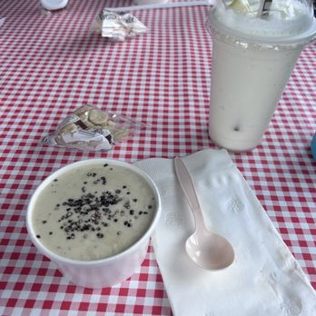 Moby Dick's - Clam Chowder and Frozen Lemonade - Seafood Near Me - Wellfleet, Massachusetts