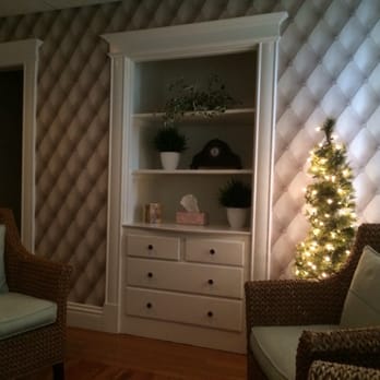 Victorian Day Spa - Upstairs massage waiting room. - Skin Care Near Me - West Hartford, Connecticut Victorian Day Spa - Upstairs massage waiting room. - Skin Care Near Me - West Hartford, Connecticut