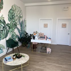 Willow + Elm Wellness - Front lobby and waiting area