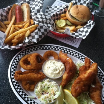 Cool Cat Cafe - 2 kids meals & the fish n' chips subbed out for onion rings - American Near Me - Pismo Beach, California