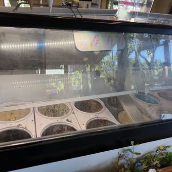 Fenton's Creamery - Ice Cream & Frozen Yogurt Near Me - Vacaville, California Fenton's Creamery - Ice Cream & Frozen Yogurt Near Me - Vacaville, California