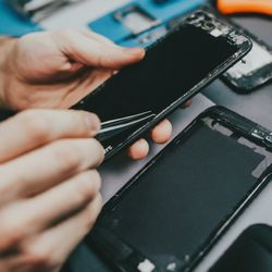 URPhone Store - IPhone screen repair