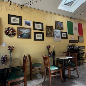 Buona Italia Caffe - Interior - Italian Near Me - Pacifica, California Buona Italia Caffe - Interior - Italian Near Me - Pacifica, California