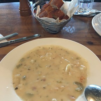 Nick's Seafood Restaurant - Clam chowder bowl (9.50) and garlic bread (7) (12/2017) - Seafood Near Me - Pacifica, California Nick's Seafood Restaurant - Clam chowder bowl (9.50) and garlic bread (7) (12/2017) - Seafood Near Me - Pacifica, California