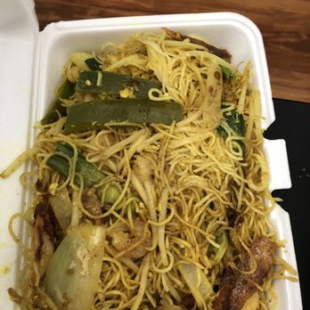 Vincent's Asian Bistro - Singapore noodle dish - Chinese Near Me - Randolph, Massachusetts