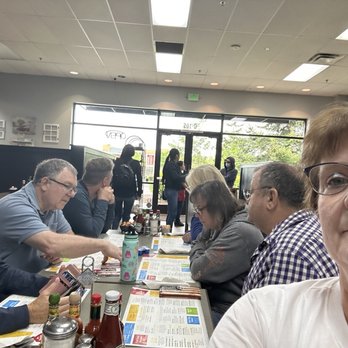 Biscuits Cafe - Lots of happy family members! - Cafes Near Me - Federal Way, Washington Biscuits Cafe - Lots of happy family members! - Cafes Near Me - Federal Way, Washington