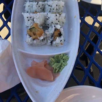 Noa Noa Spikes Beach Grill - Tempura fried zucchini sushi! Excellent - Seafood Near Me - Warsaw, Indiana