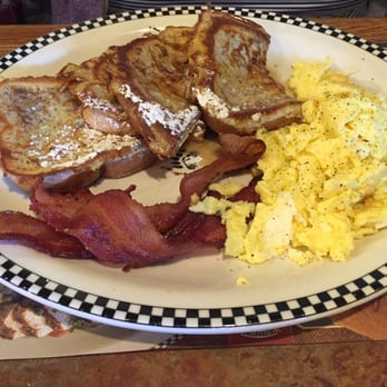 Black Bear Diner Gilroy - Diners Near Me - Gilroy, California