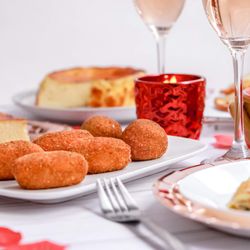 El Mercat - Spanish Night Dinner by Best Spanish Restaurant in Vancouver El Mercat