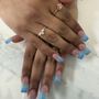 Lee Nails