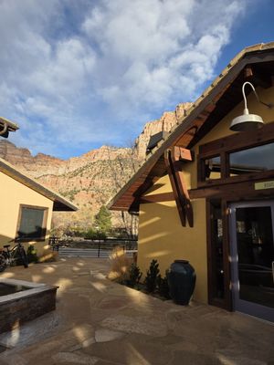 Desert Pearl Inn by null