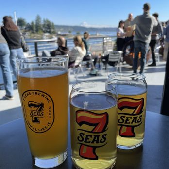 7 Seas Brewing - Outdoor patio with gorgeous view of the harbor and Mt Rainier - Breweries Near Me - Gig Harbor, Washington