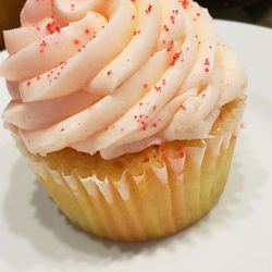 Intoxibakes - Strawberry Daiquiri