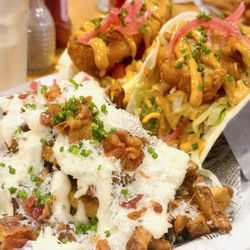 The Lost Anchor - Fish tacos and truffled fries