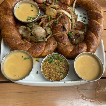 The Lab Collaborative - Pretzel appetizer with sausage and beer cheese - New American Near Me - Oceanside, California The Lab Collaborative - Pretzel appetizer with sausage and beer cheese - New American Near Me - Oceanside, California