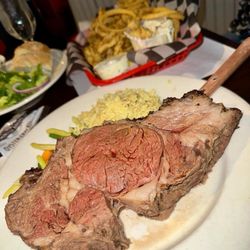 Schooner's Restaurant - Prime rib special