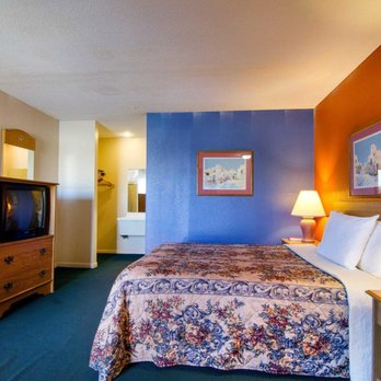 Rodeway Inn - Hotels Near Me - Emporia, Kansas Rodeway Inn - Hotels Near Me - Emporia, Kansas