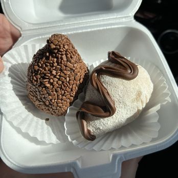Days Treats - Desserts Near Me - Mundelein, Illinois