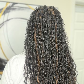 Total Class Hair Braiding - Med size knotless - Hair Salons Near Me - Marietta, Georgia Total Class Hair Braiding - Med size knotless - Hair Salons Near Me - Marietta, Georgia