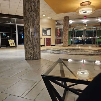 Hyatt Regency Austin - Lobby view - Hotels Near Me - Austin, Texas Hyatt Regency Austin - Lobby view - Hotels Near Me - Austin, Texas
