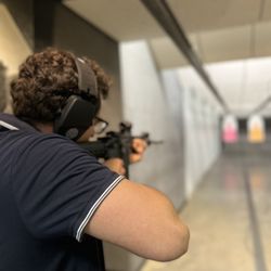 Armory Ranges - Nashville - A little fun for Papá