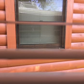 Kentucky Lakes & Prizer Point KOA - Two feet next to a cabin      rw - Boating Near Me - Cadiz, Kentucky