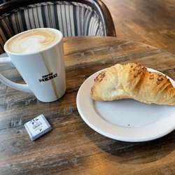 Caffe Nero - No complaints, just noticing