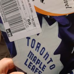 Giant Tiger - Toronto maple leafs on the sunkist 10kg boxes. How could I resist. Go leafs go!