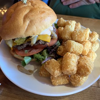 The Hub Eats & Drinks - American Near Me - Sacramento, California The Hub Eats & Drinks - American Near Me - Sacramento, California