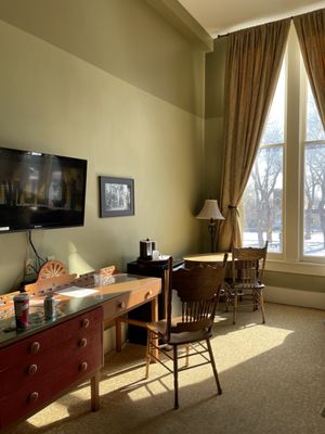 Historic Plaza Hotel by null