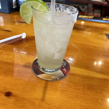 Twin Peaks - House margarita - American Near Me - Baton Rouge, Louisiana Twin Peaks - House margarita - American Near Me - Baton Rouge, Louisiana