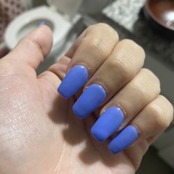 At Nails and Spa