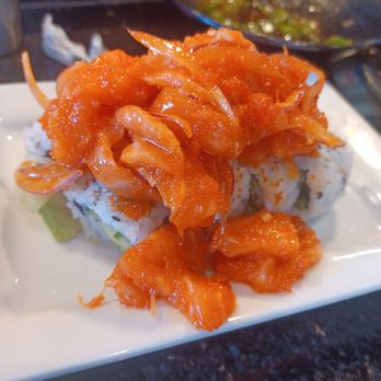Takumi Sushi - Spicy salmon roll - Japanese Near Me - Costa Mesa, California