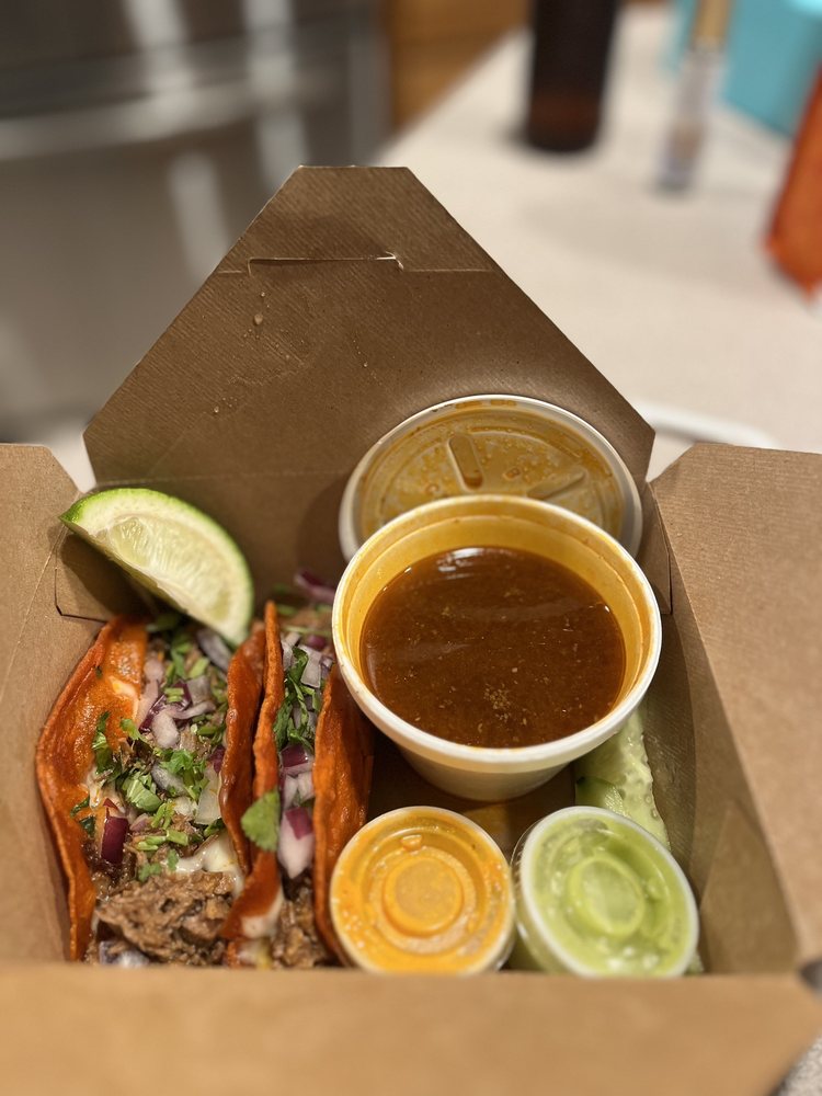 AlChile Mexican Grill Logo
