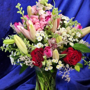 Country Heart Flowers - Flowers for a princess - Florists Near Me - Kaneohe, Hawaii