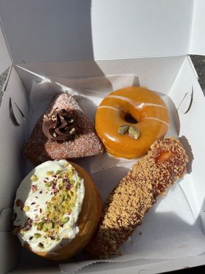 Fan Fan Doughnuts by null