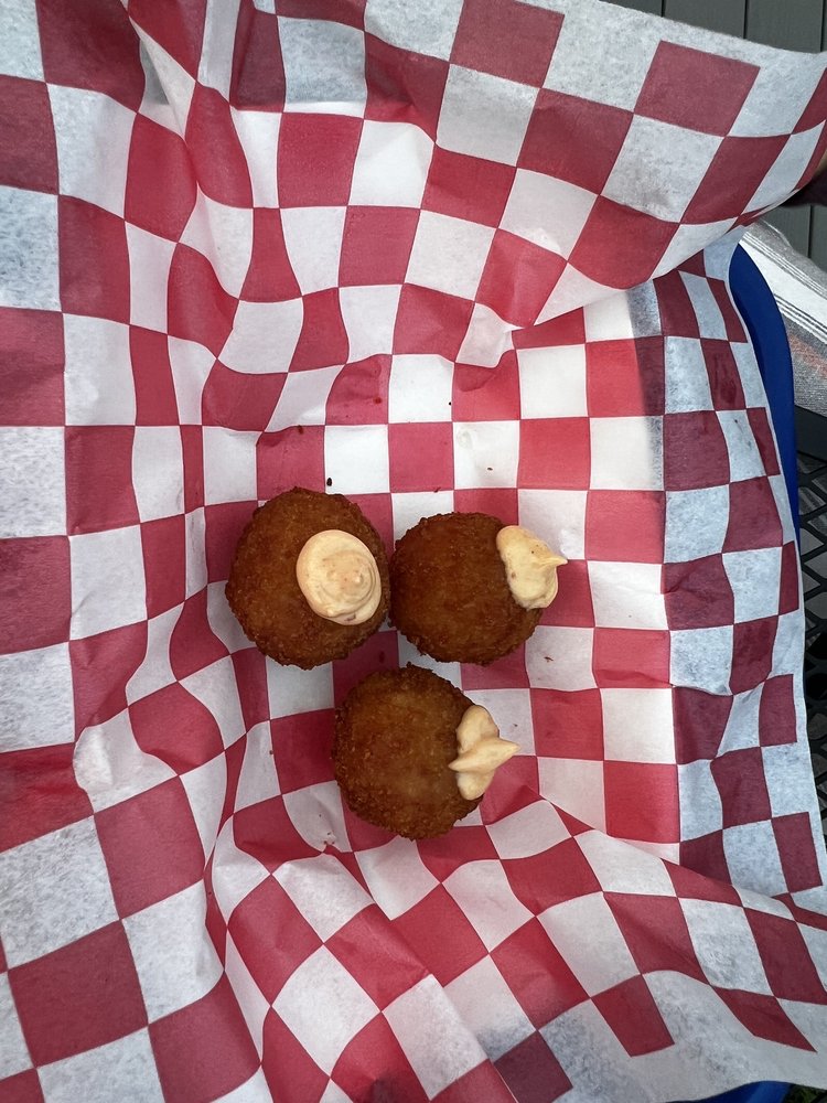 Dockside Seafood Shack Logo