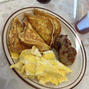 Mom's Kitchen - French Toast - Diners Near Me - North Bend, Oregon