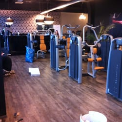 Pure Premium Fitness - Neuer Boden