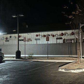 Habit Burger & Grill - Burgers Near Me - Ojai, California