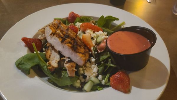 Dawson's On Main by null