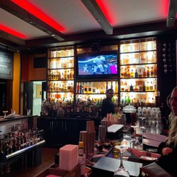 Jack's Bar And Steakhouse - The bar.
